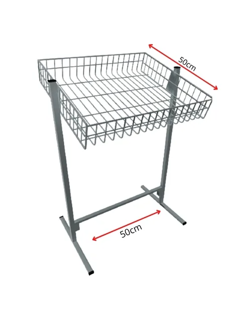 Banca de oferta aramada branca com cesto quadrado de 50x50 cm sobre estrutura tubular
